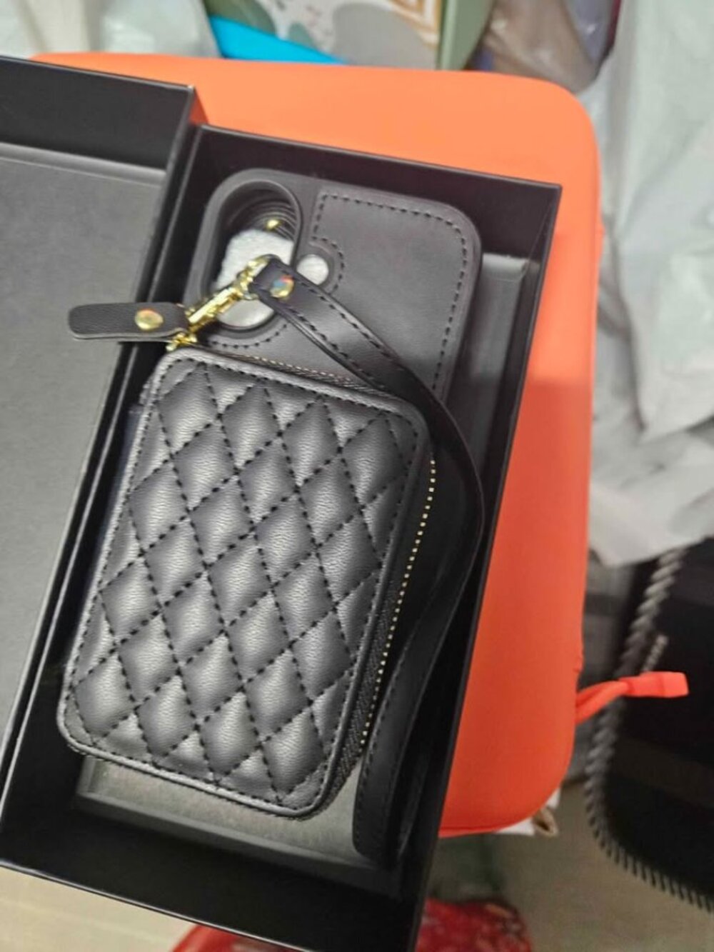 NIB AwQuer Black Quilted 2-in-1 Crossbody Wallet Case iPhone 17